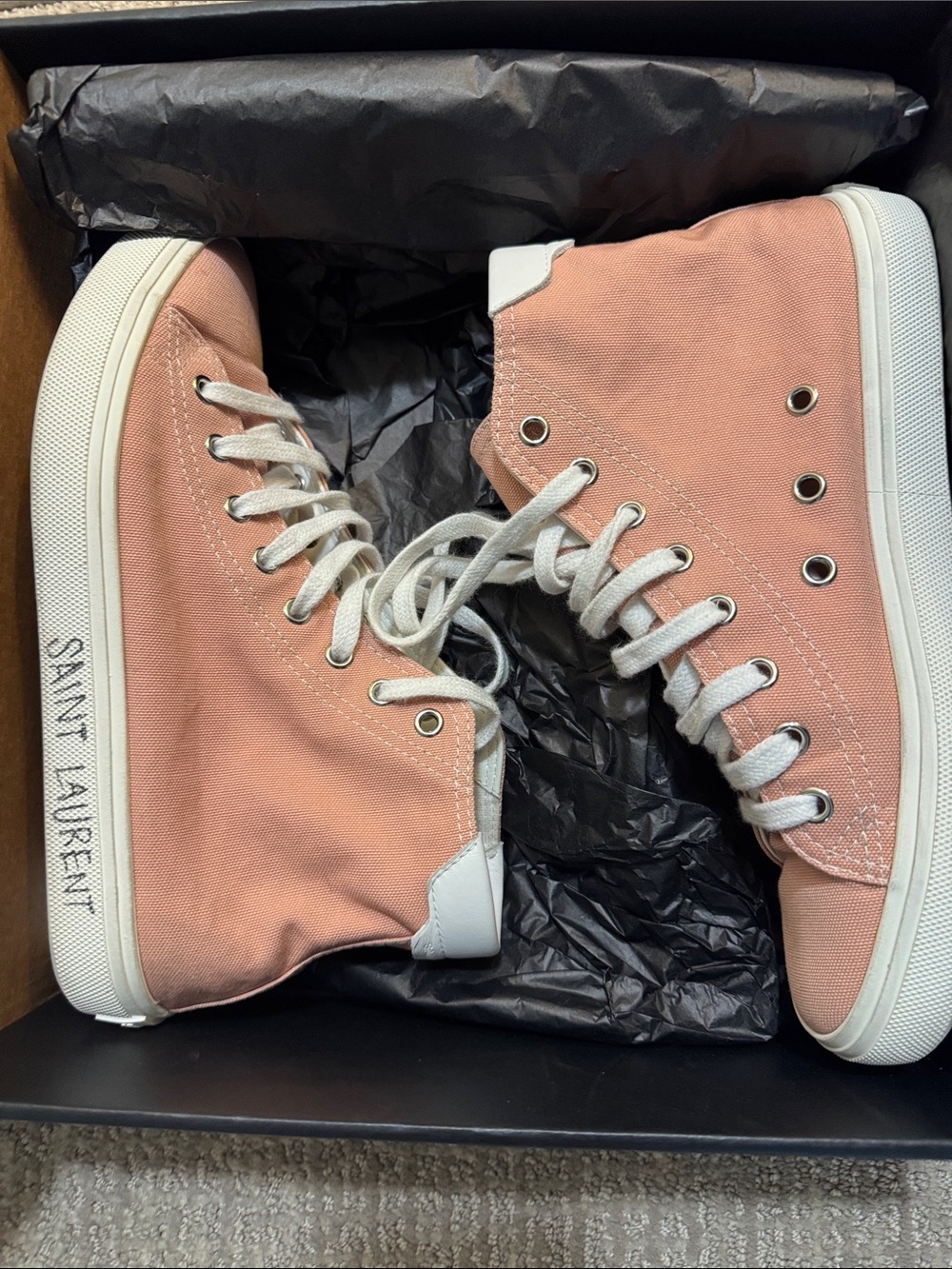 Saint Laurent Malibu Sneakers in Pink